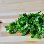 Wie man Okroshka aus Gemüse macht