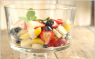 Fruit salad with yogurt - five best recipes