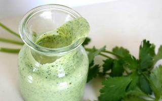Delicious salad dressings: with vinegar, with mustard, instead of mayonnaise, with nuts