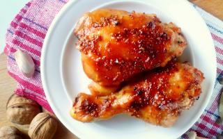 Hähnchen mit Honig im Ofen: Rezepte zum Kochen von Gerichten und Marinaden Rezept für gebratenes Hähnchen in Honig mit Thymian