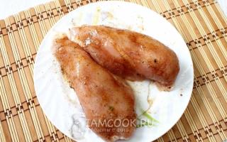 क्या धीमी कुकर में पन्नी में चिकन पकाना संभव है?