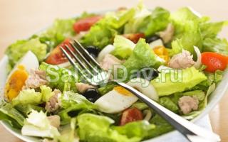 Salat mit Thunfisch und Chinakohl