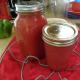 Sok pomidorowy na zimę - zbiór w domu przez maszynę do mięsa i sokowirówkę
