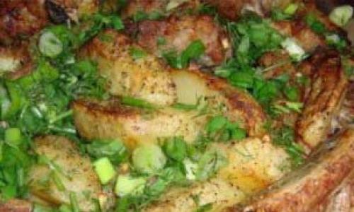 Как приготовить жаркое из свинины с картошкой — полноценный обед для всей семьи